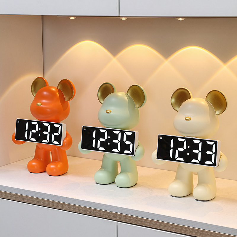 Nordic Creative Resin Bear Clo - Led Desk Clock recension och pris