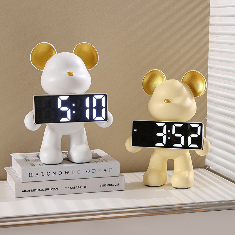 Nordic Creative Resin Bear Clo - Led Desk Clock recension och pris